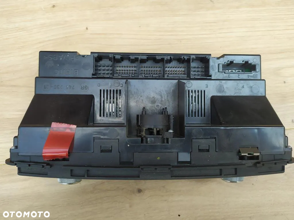 AUDI A8 D3 PANEL KLIMATYZACJI 4E0820043F IDEALNY - 3
