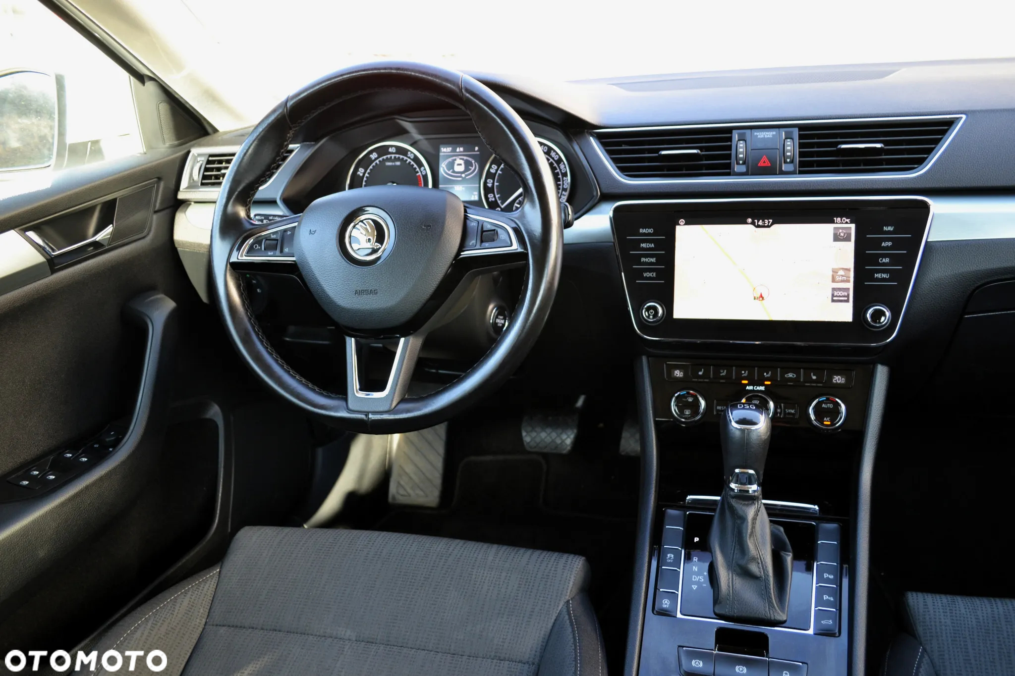 Skoda Superb 2.0 TSI Ambition DSG - 9