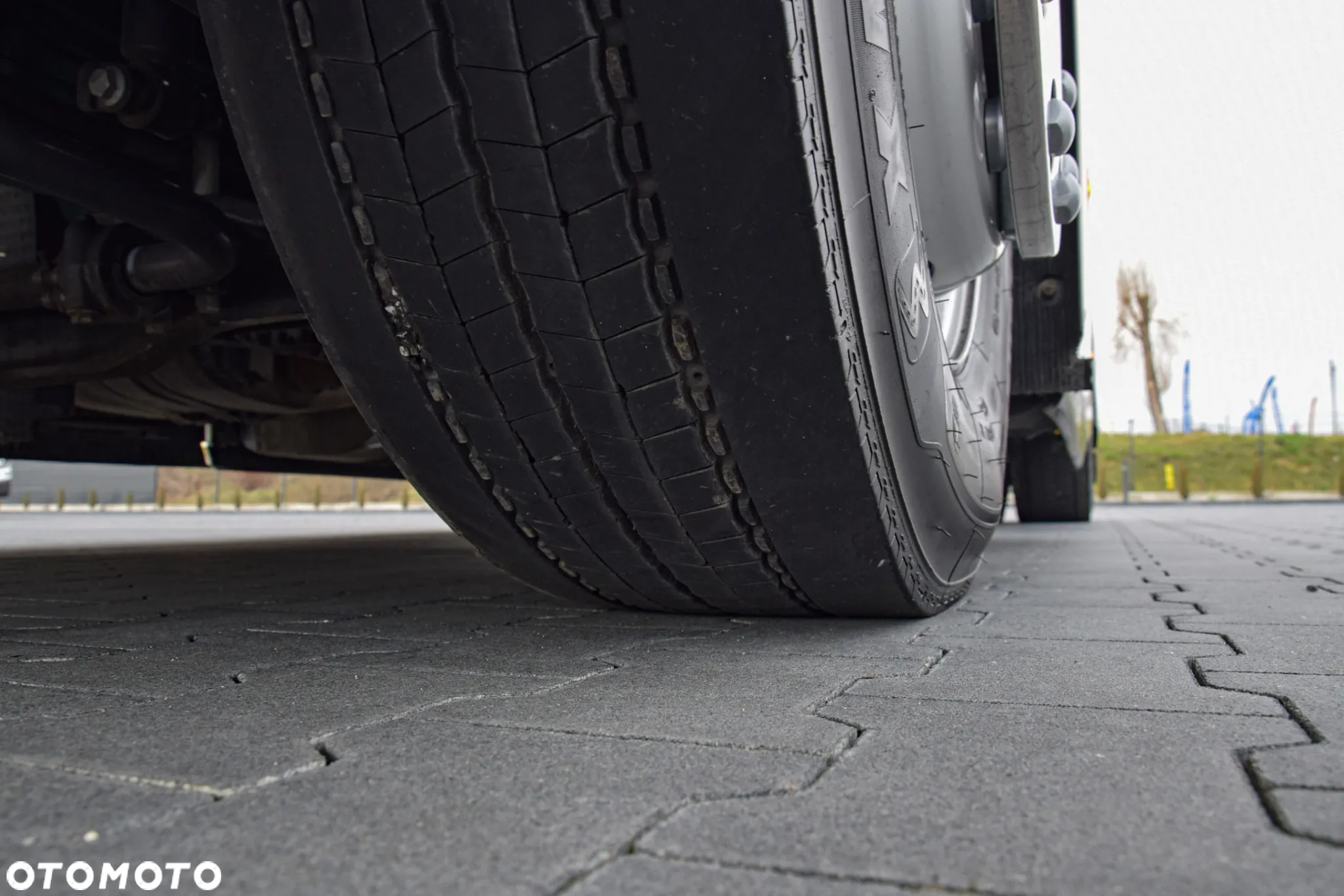 Volvo FH460 / EURO 6 / ACC / LEDY / FULL SPOILERY / SERWISOWANY / SPROWADZONY - 14