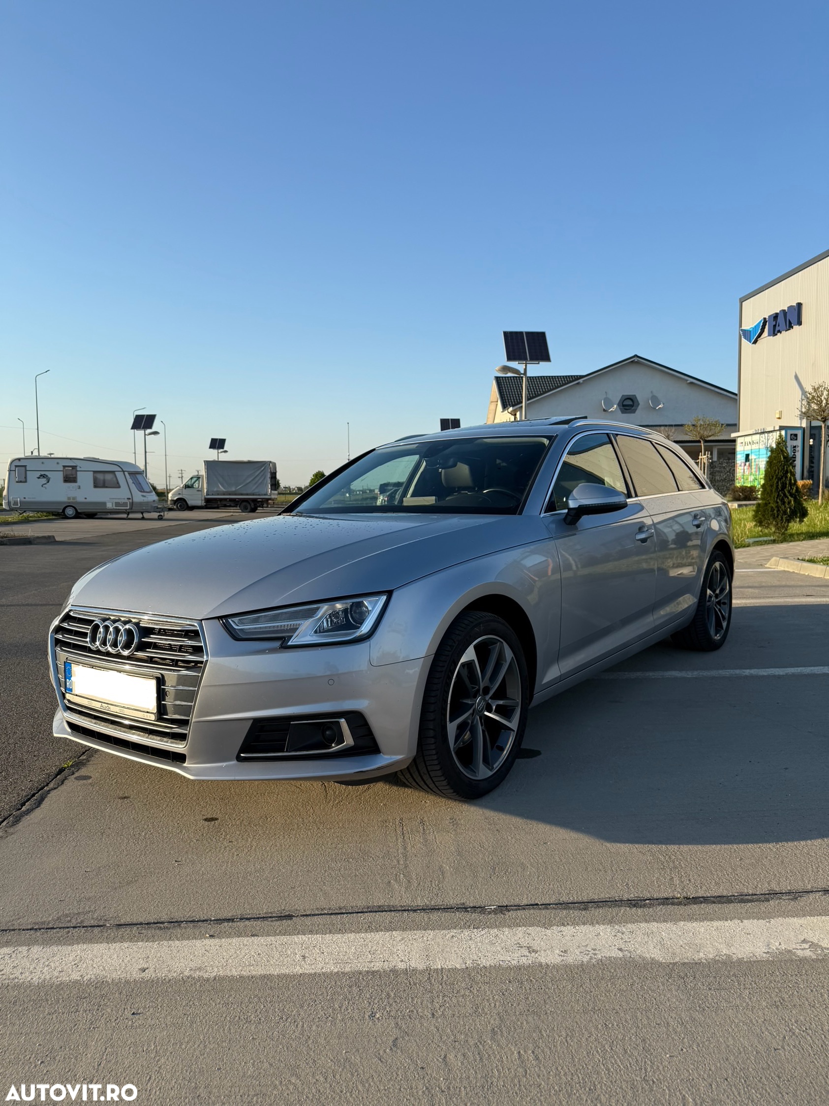 Audi A4 2.0 TDI S tronic - 4