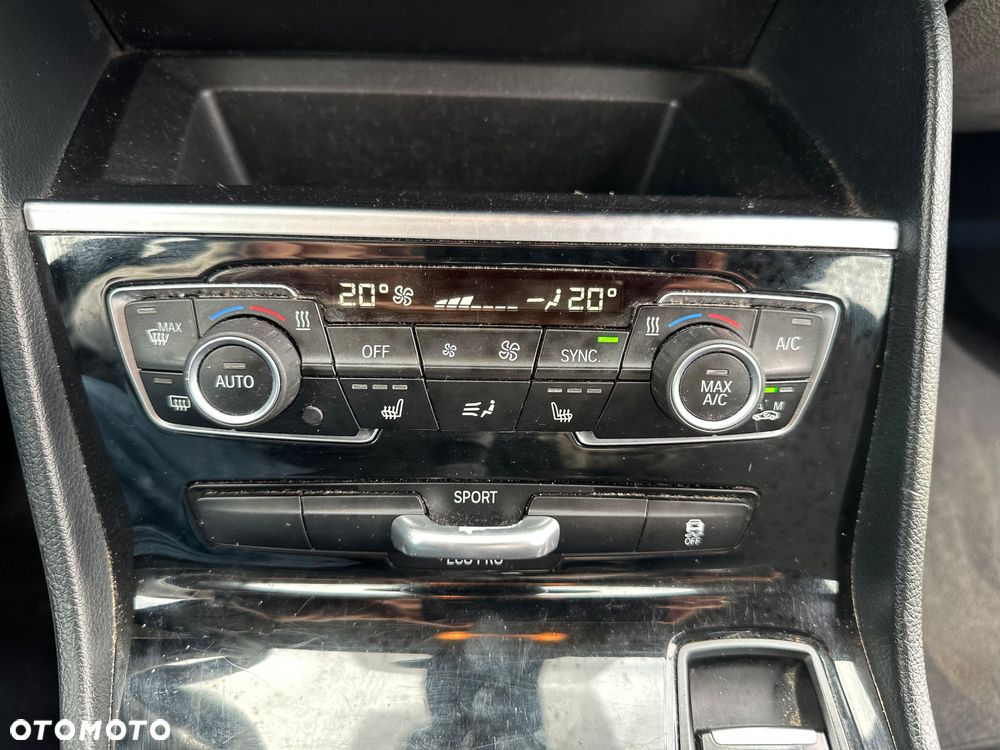 BMW Seria 2 218d Luxury Line - 35