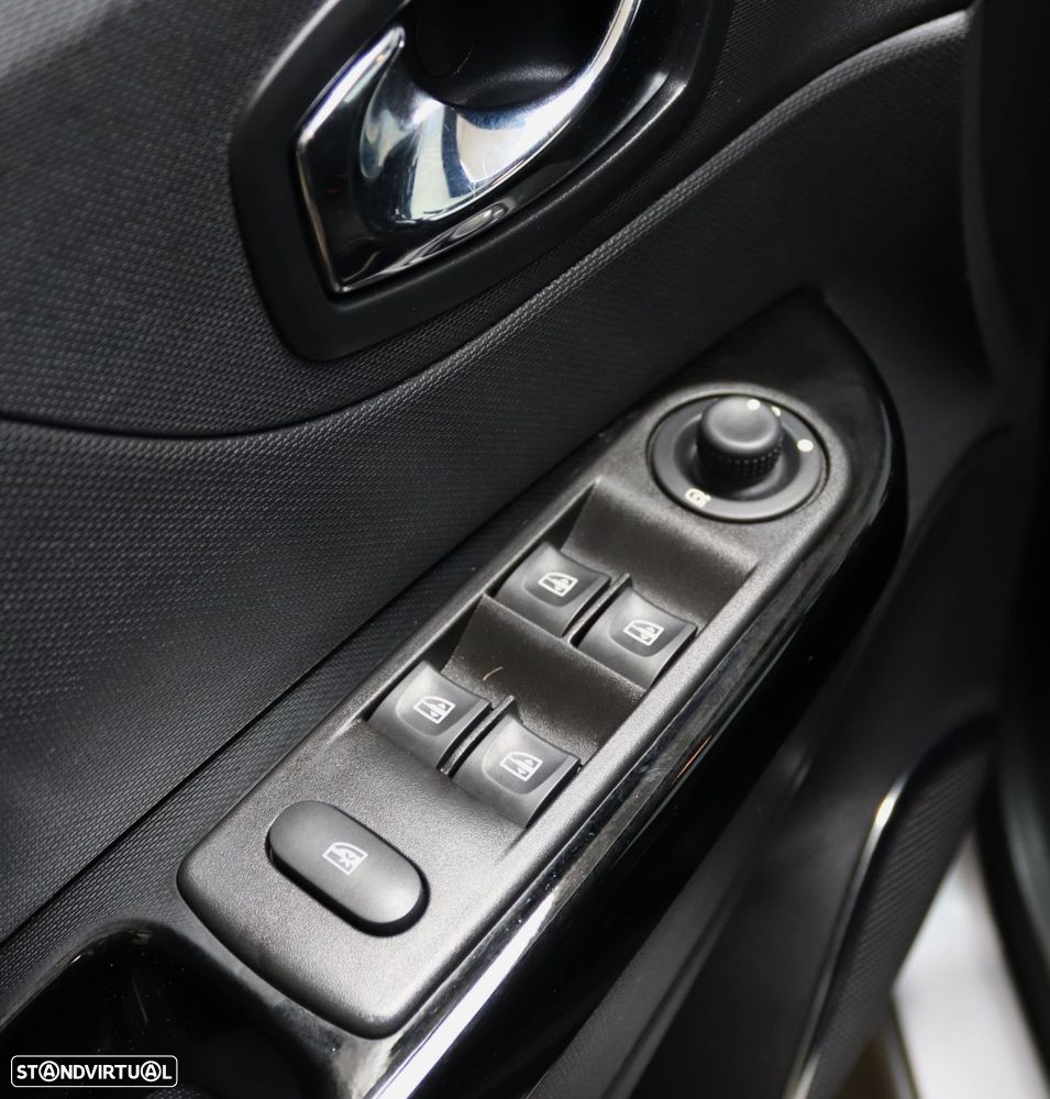 Renault Captur 1.5 dCi Exclusive - 10