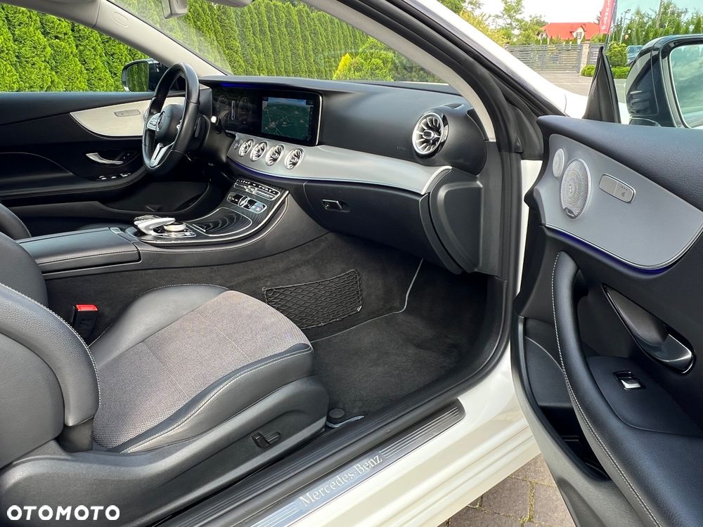 Mercedes-Benz Klasa E - 24