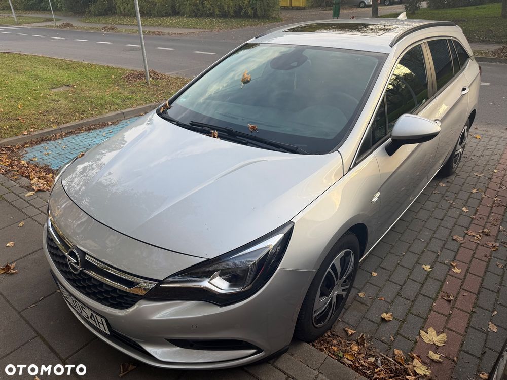 Opel Astra 2017 photo 2