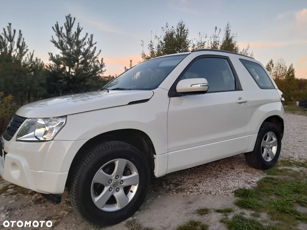 Suzuki Grand Vitara 1.6 Black&White - 13