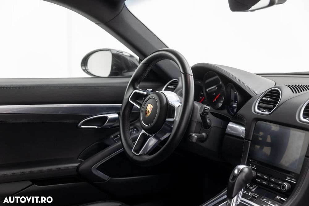Porsche Cayman PDK - 27