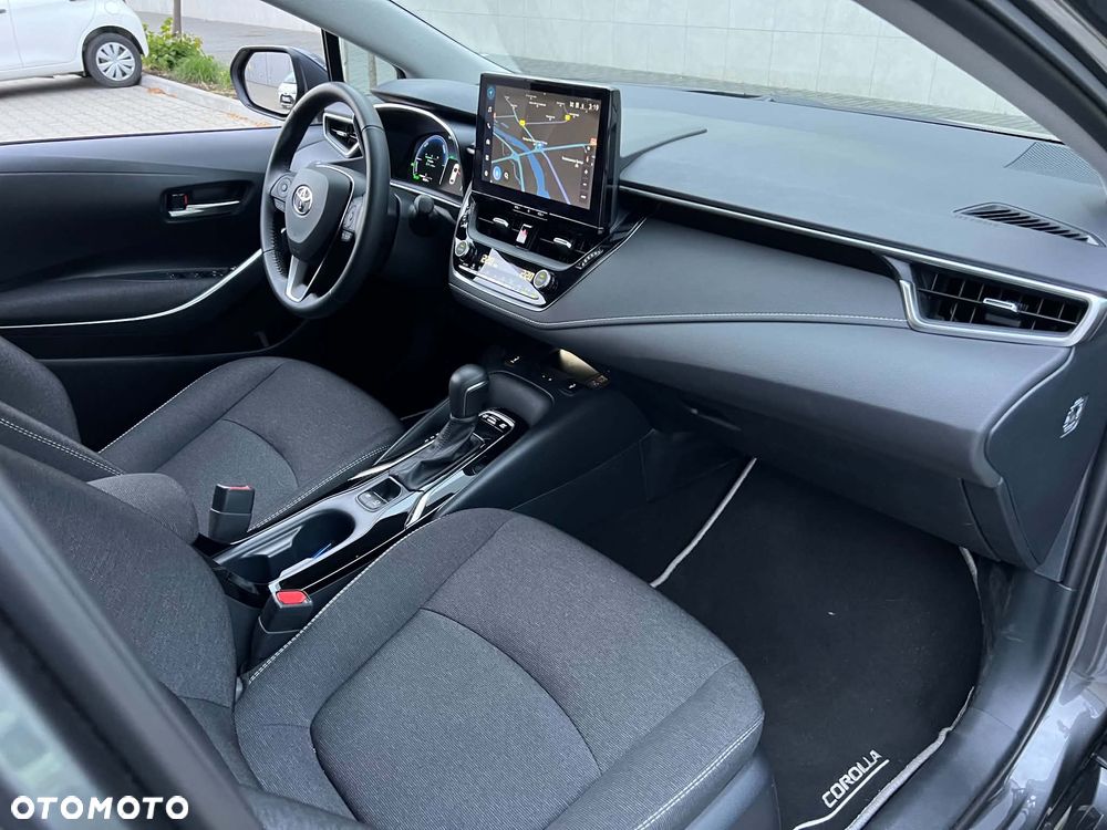 Toyota Corolla 1.8 Hybrid Executive - 25