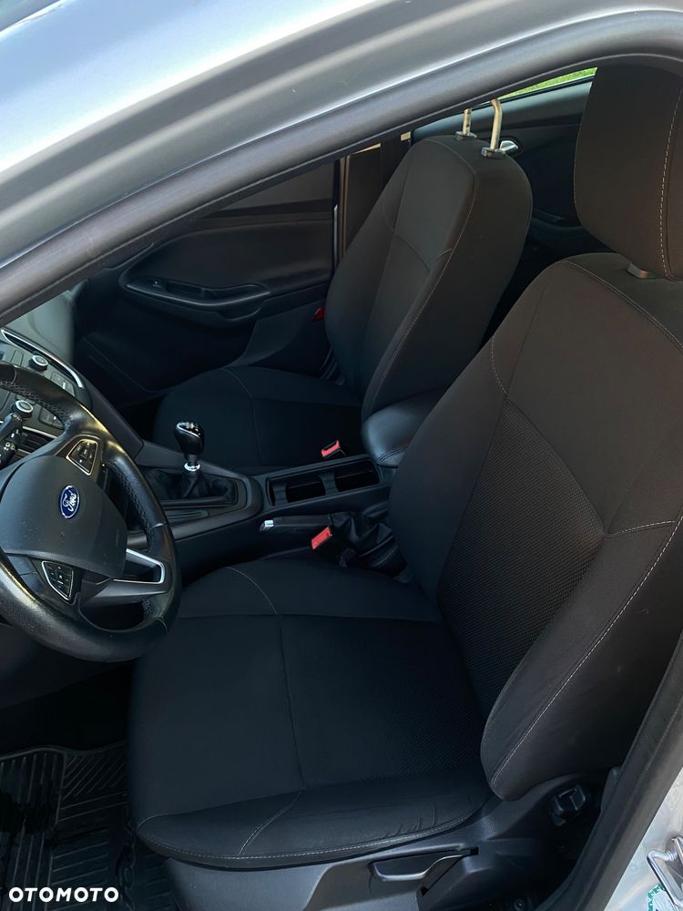 Ford Focus - 12