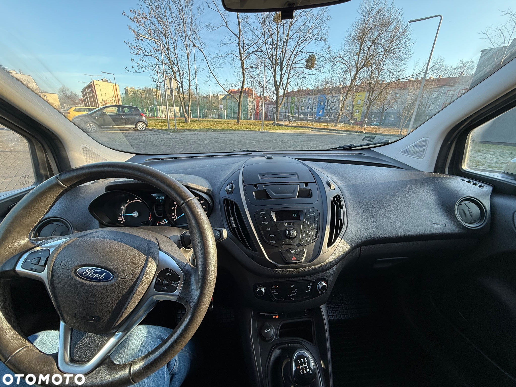 Ford Tourneo Courier 1.0 EcoBoost Trend - 8