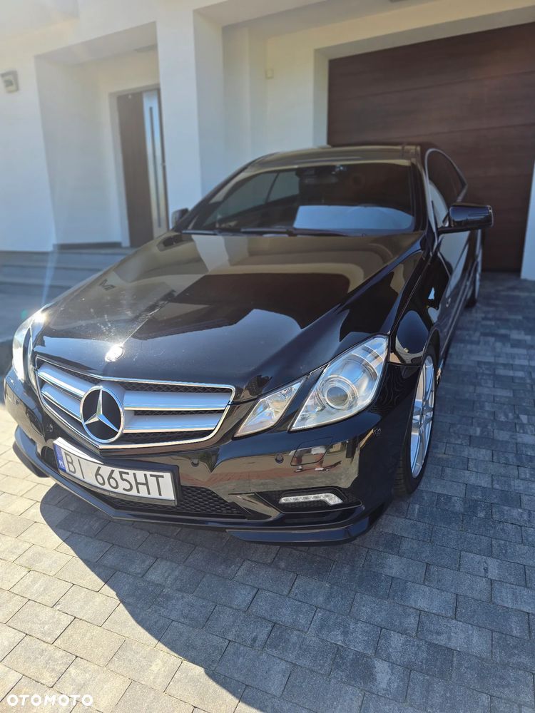 Mercedes-Benz Klasa E 220 CDI DPF BlueEFFICIENCY Automatik Elegance - 4