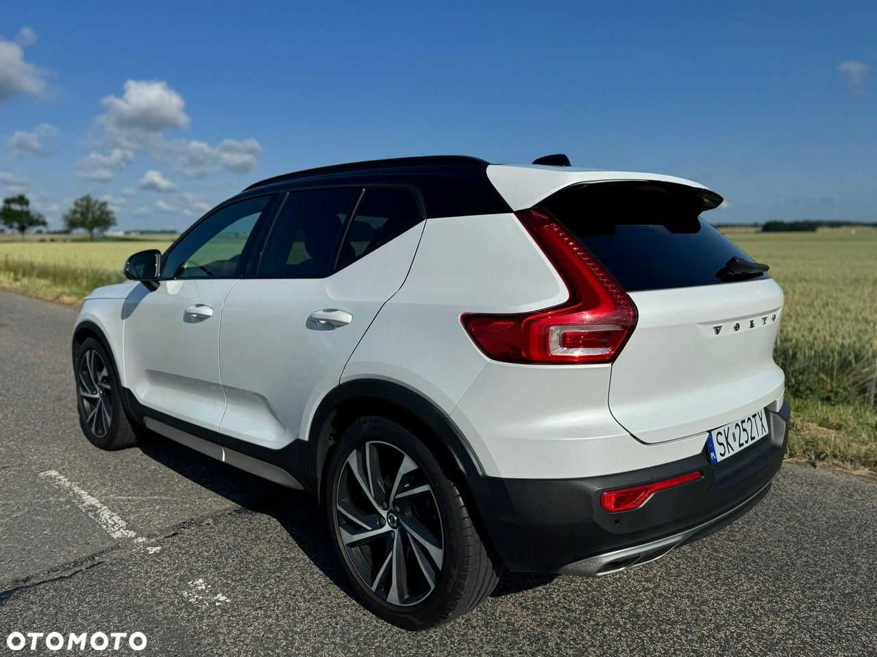 Volvo XC 40 D4 SCR AWD R-Design - 5
