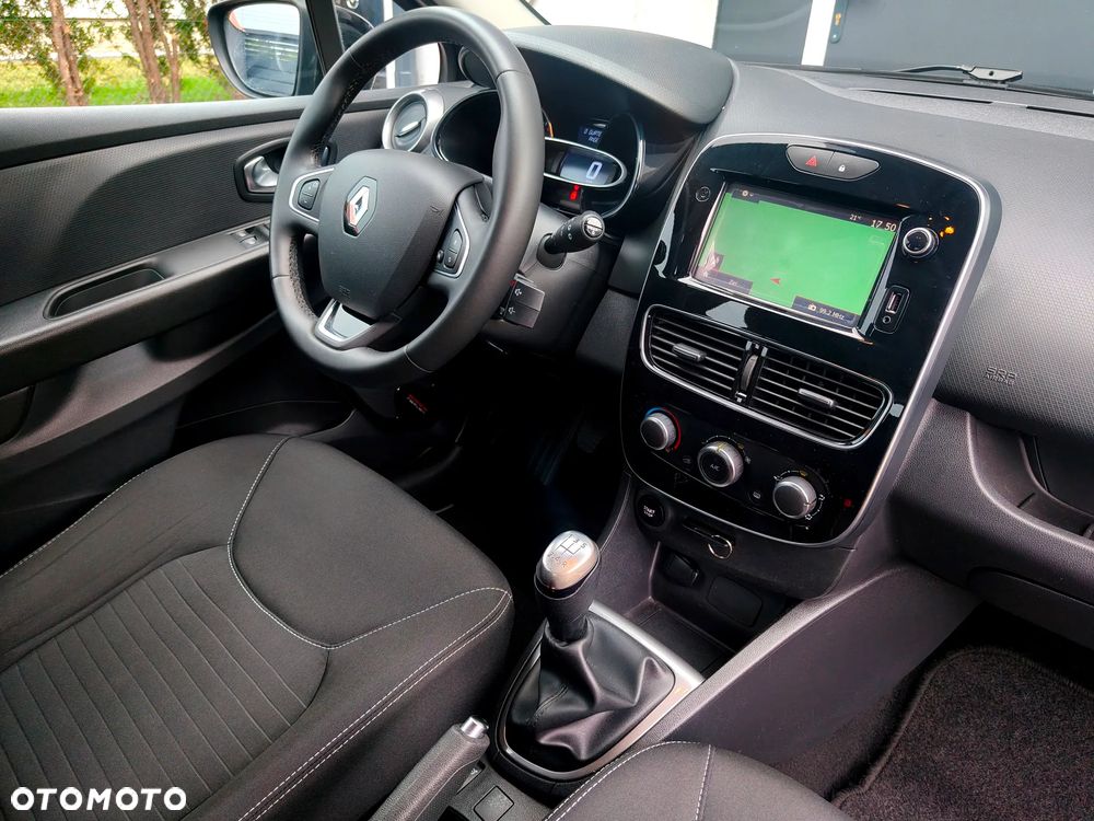 Renault Clio 1.2 16V 75 LIMITED - 9