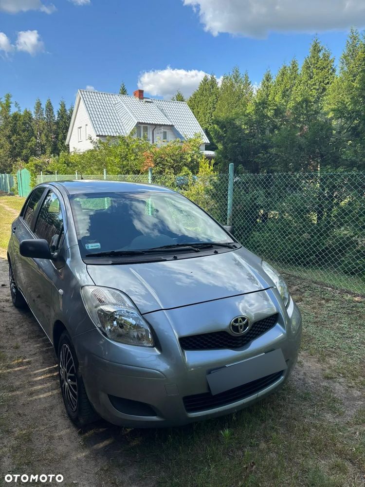 Toyota Yaris 1.33 Luna - 1