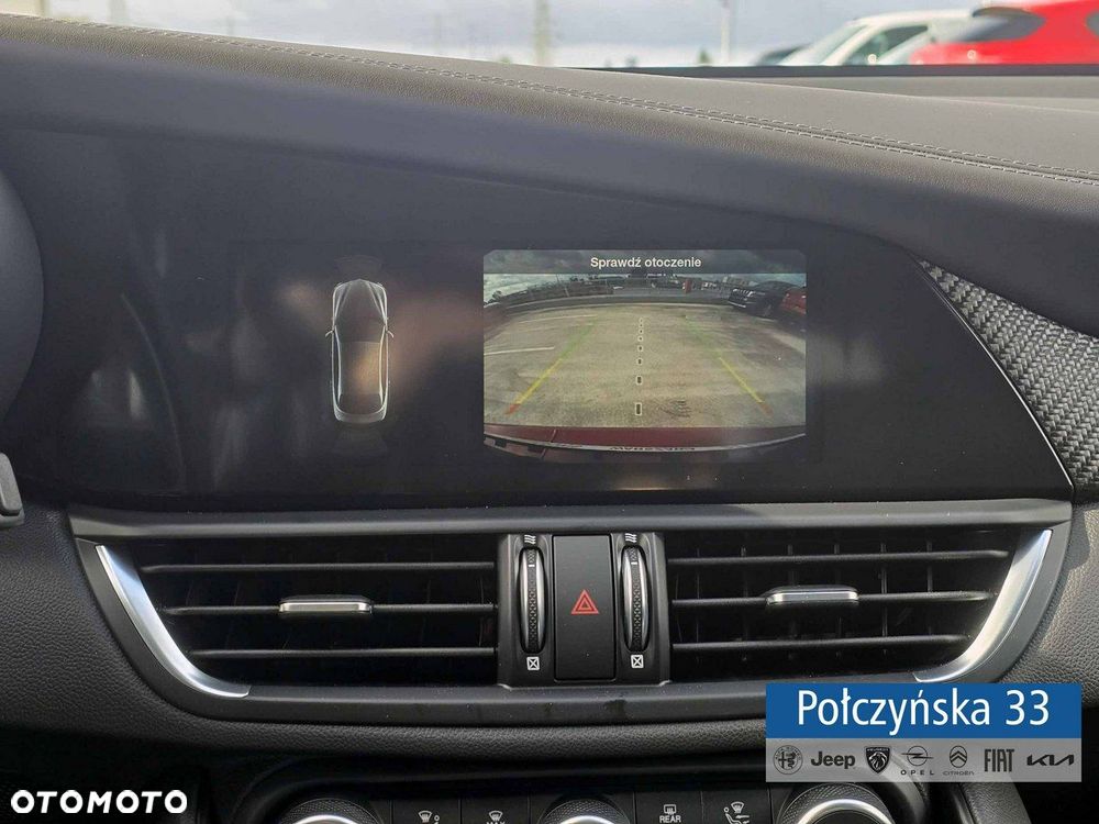 Alfa Romeo Giulia - 23