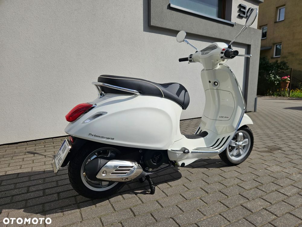 Vespa Primavera - 2