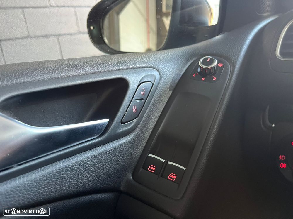 VW Golf 2.0 GTi - 23