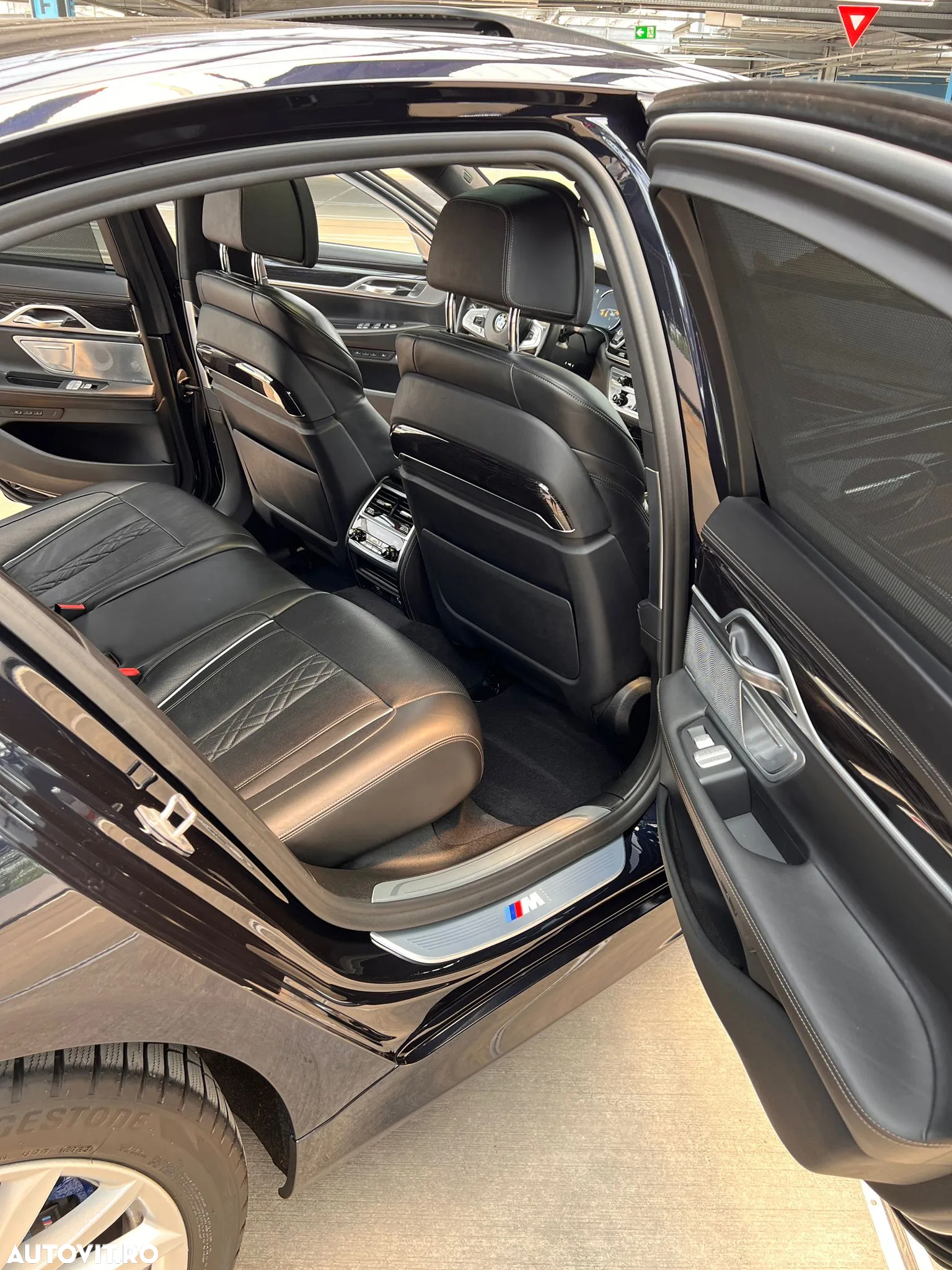 BMW Seria 7 740d xDrive - 11