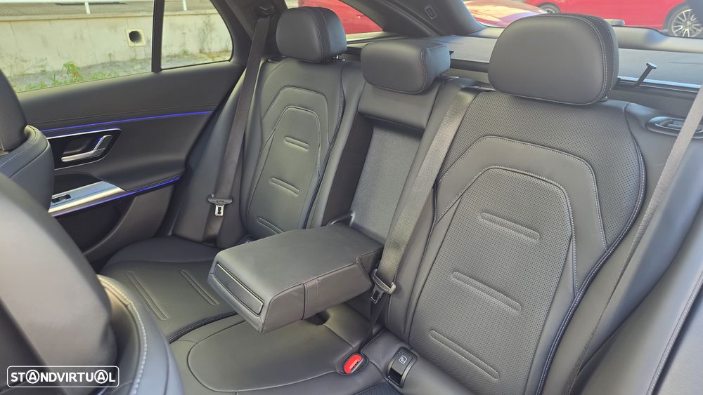 Mercedes-Benz E 53 AMG Hybrid 4Matic+ - 24