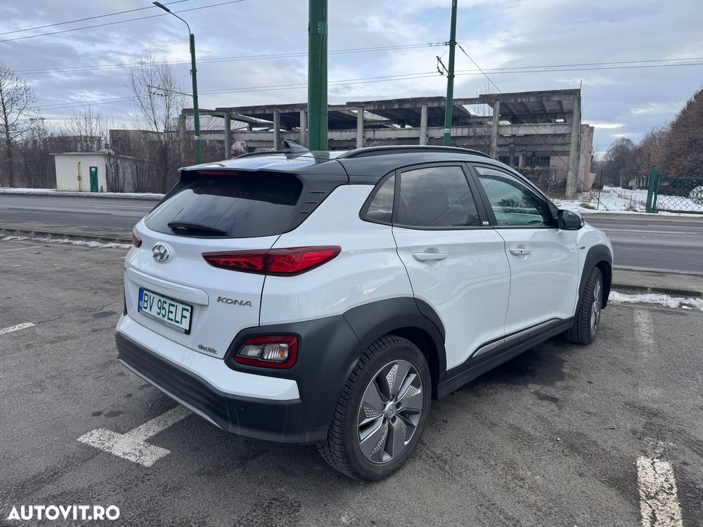 Hyundai KONA Premium - 5