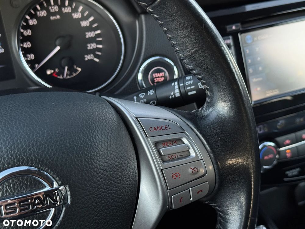 Nissan Qashqai 1.6 Tekna CVT - 28