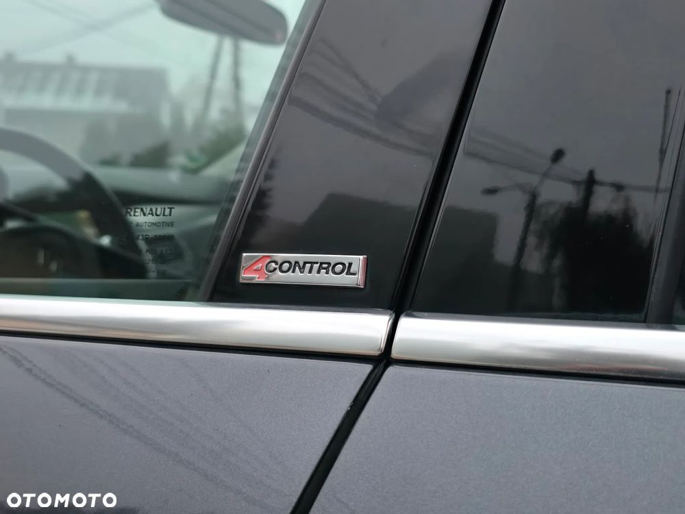 Renault Laguna 2.0 dCi FAP Initiale - 14