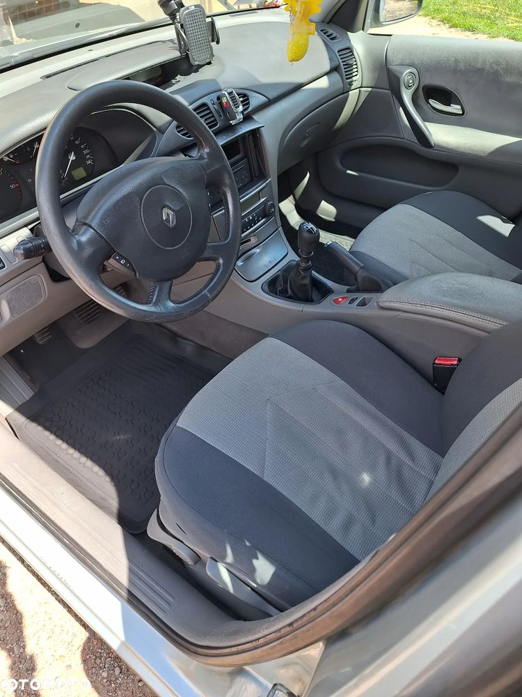 Renault Laguna 1.9 dCi Confort Authentique - 8