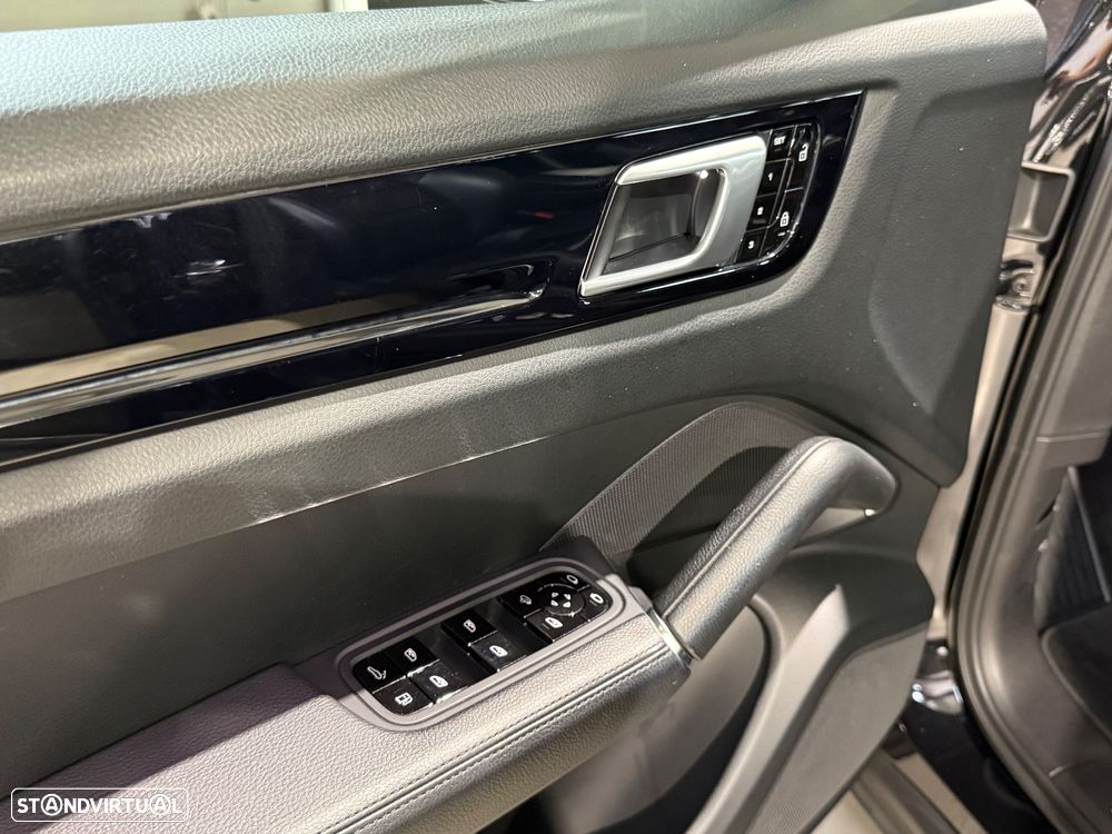 Porsche Cayenne E-Hybrid - 10