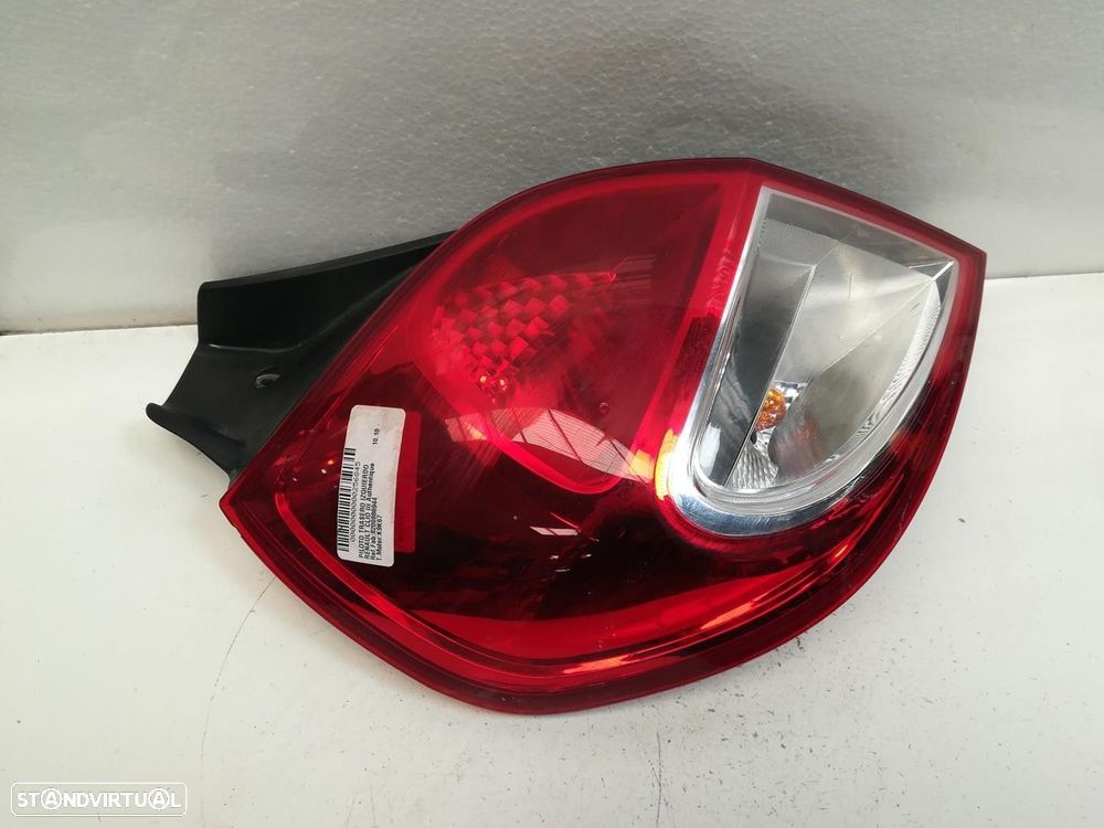 FAROLIM TRASEIRO ESQUERDO RENAULT CLIO GRANDTOUR 2011 -8200886944 - 2