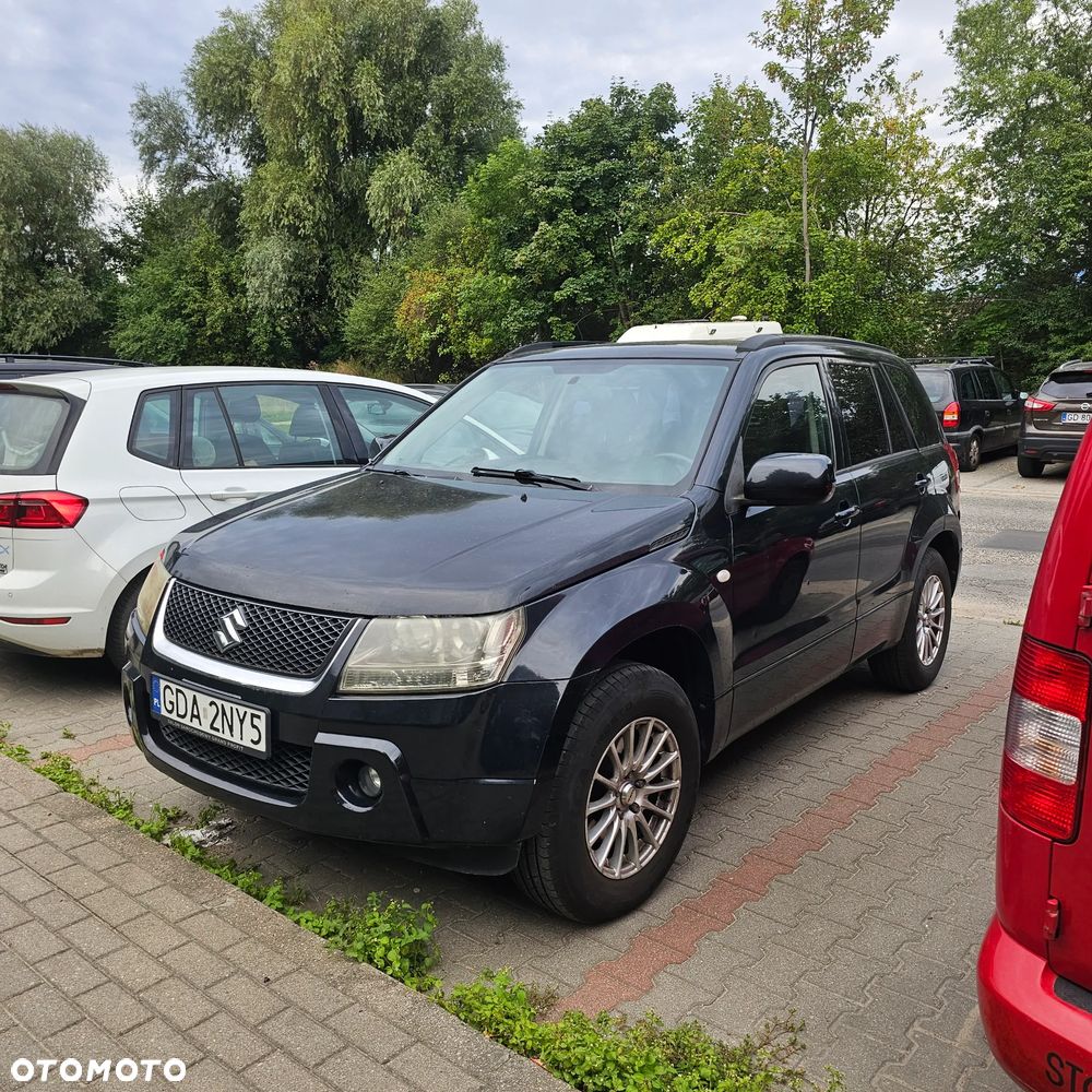 Suzuki Grand Vitara 2.0 De Luxe - 1