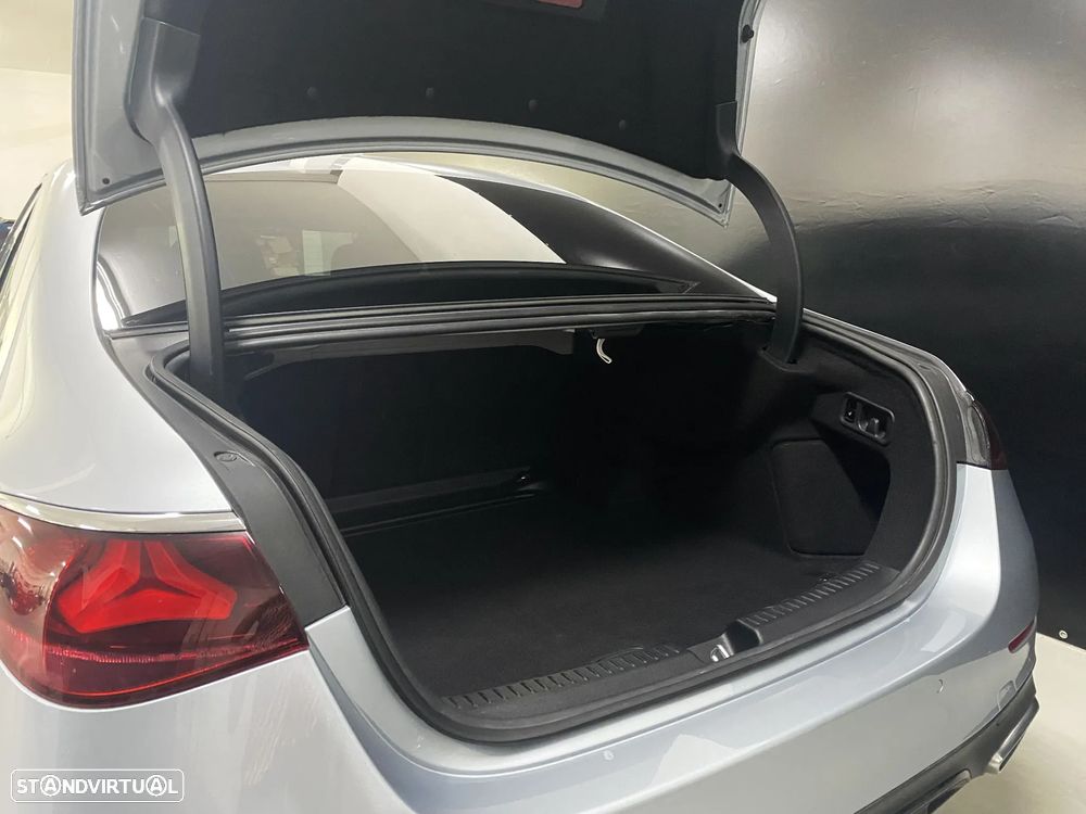 Mercedes-Benz E 220 d AMG Line - 5