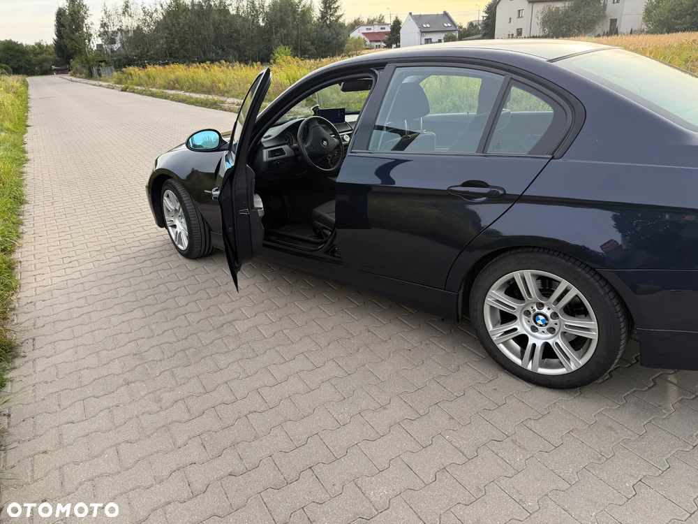 BMW Seria 3 320i - 6