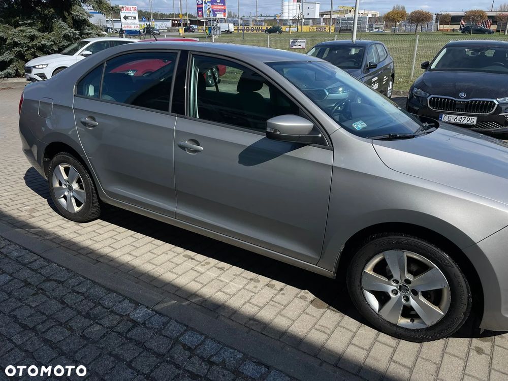 Skoda RAPID 1.2 TSI Ambition - 3