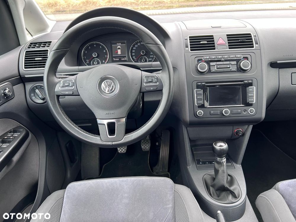 Volkswagen Touran 1.2 TSI STYLE - 28