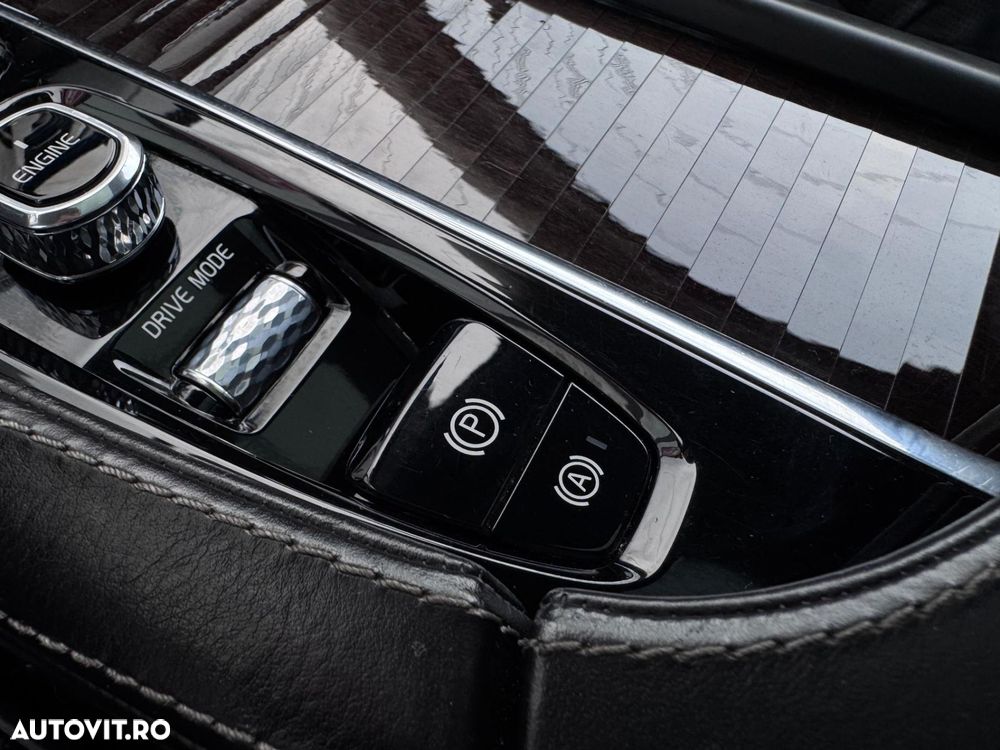 Volvo XC 90 - 24