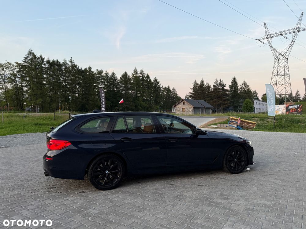 BMW Seria 5 520i M Sport Edition - 9