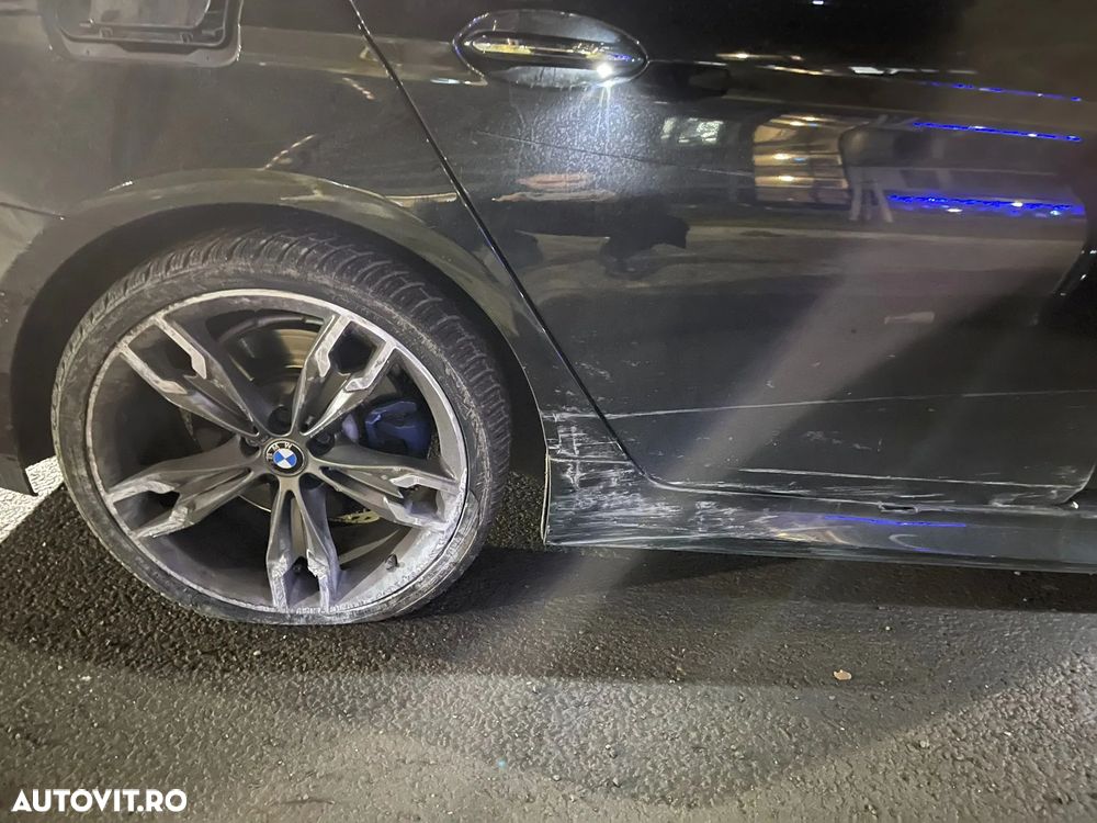 BMW M5 550i xDrive - 9