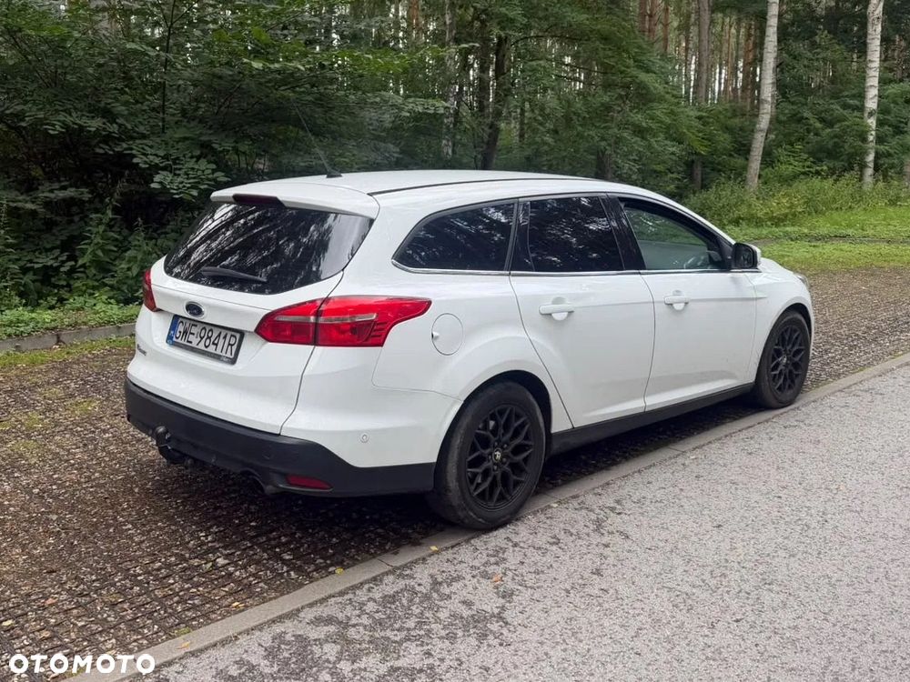 Ford Focus 2.0 TDCi Titanium ASS PowerShift - 4