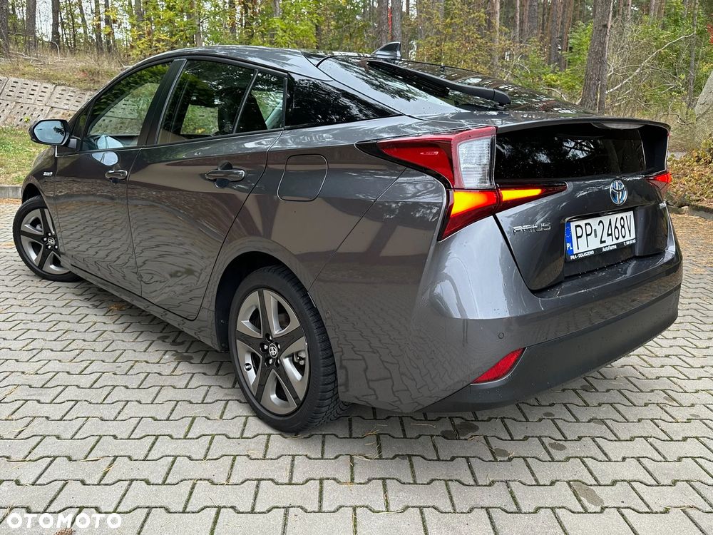 Toyota Prius 1.8 Hybrid Prestige - 11
