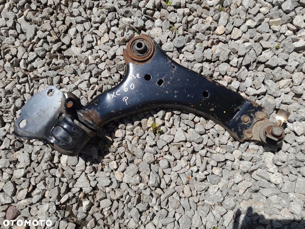 WAHACZ PRAWY PRZÓD VOLVO XC60 08-17 W-WA - 2