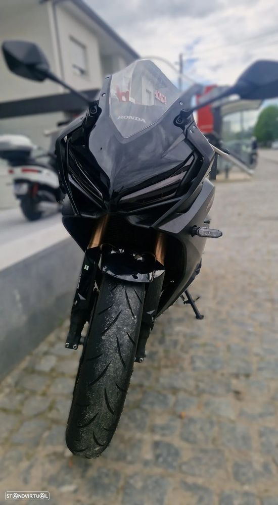 Honda CBR - 10