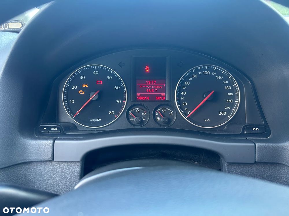 Volkswagen Golf Plus 1.6 FSI Comfortline - 13