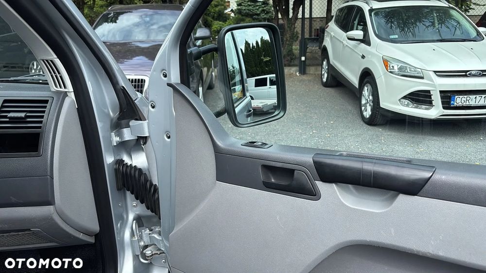 Volkswagen Transporter T5 - 18