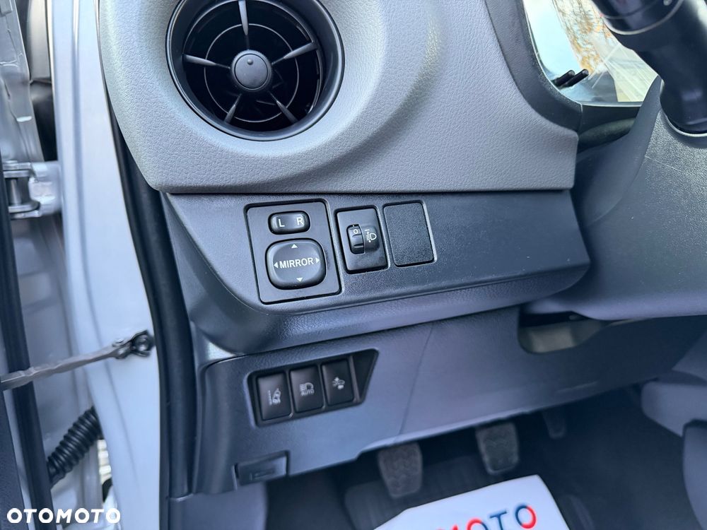 Toyota Yaris 1.0 Life - 16