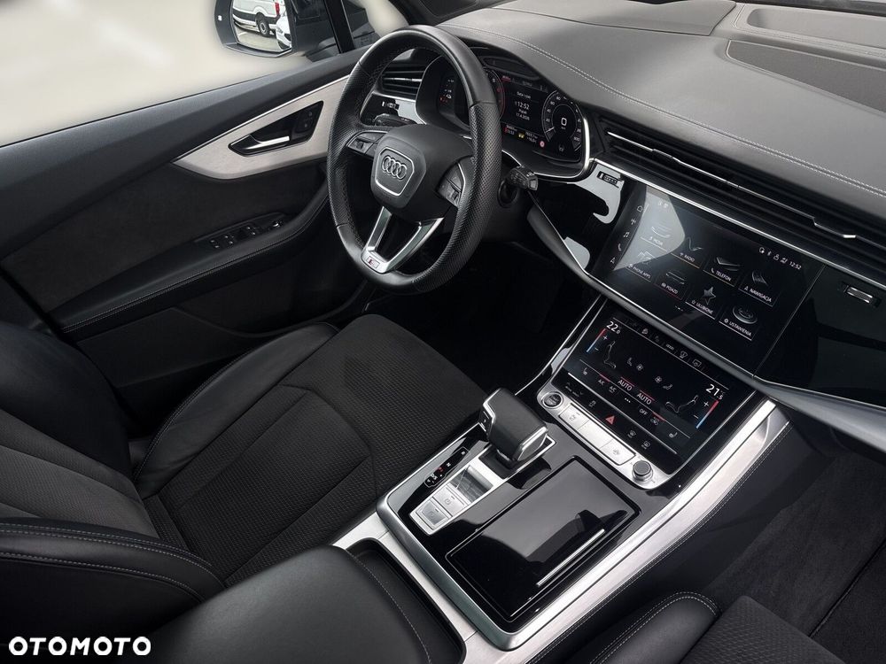 Audi Q7 - 30