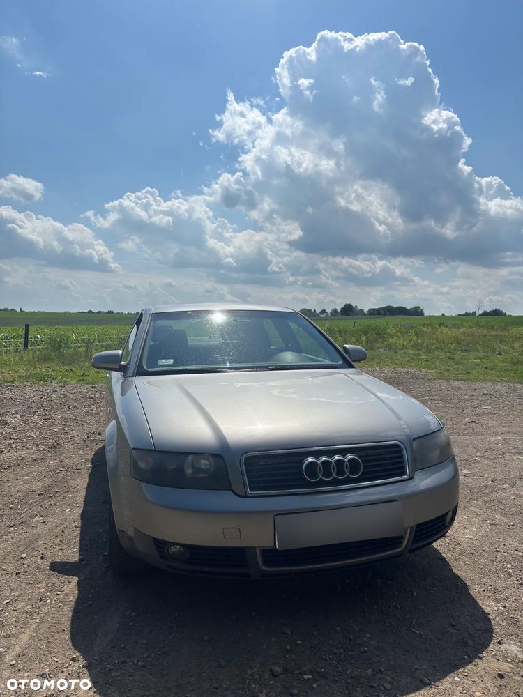Audi A4 Limousine - 2