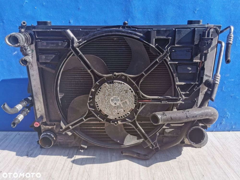 bmw 5 e60 e61 lift chłodnice wiatrak obudowa 2.0 diesel automat - 1