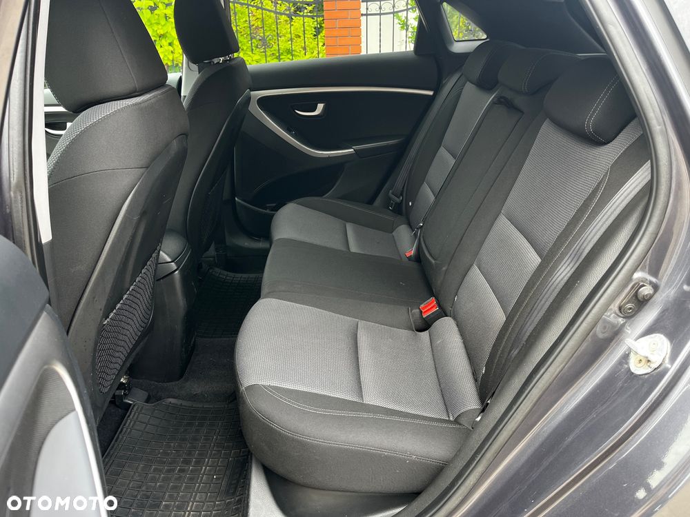 Hyundai i30 blue 1.6 CRDi YES Gold - 10
