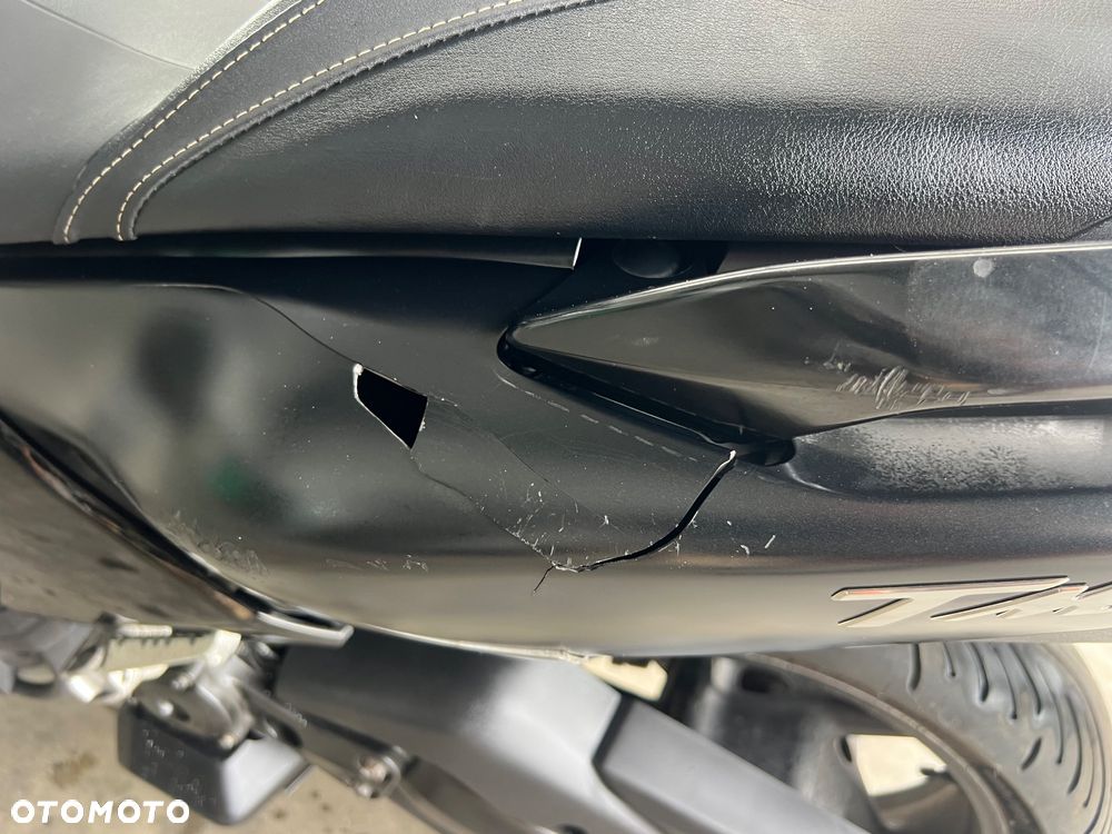 Yamaha Tmax - 13