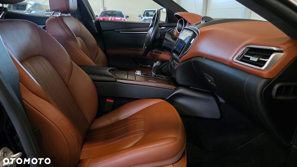 Maserati Ghibli - 23
