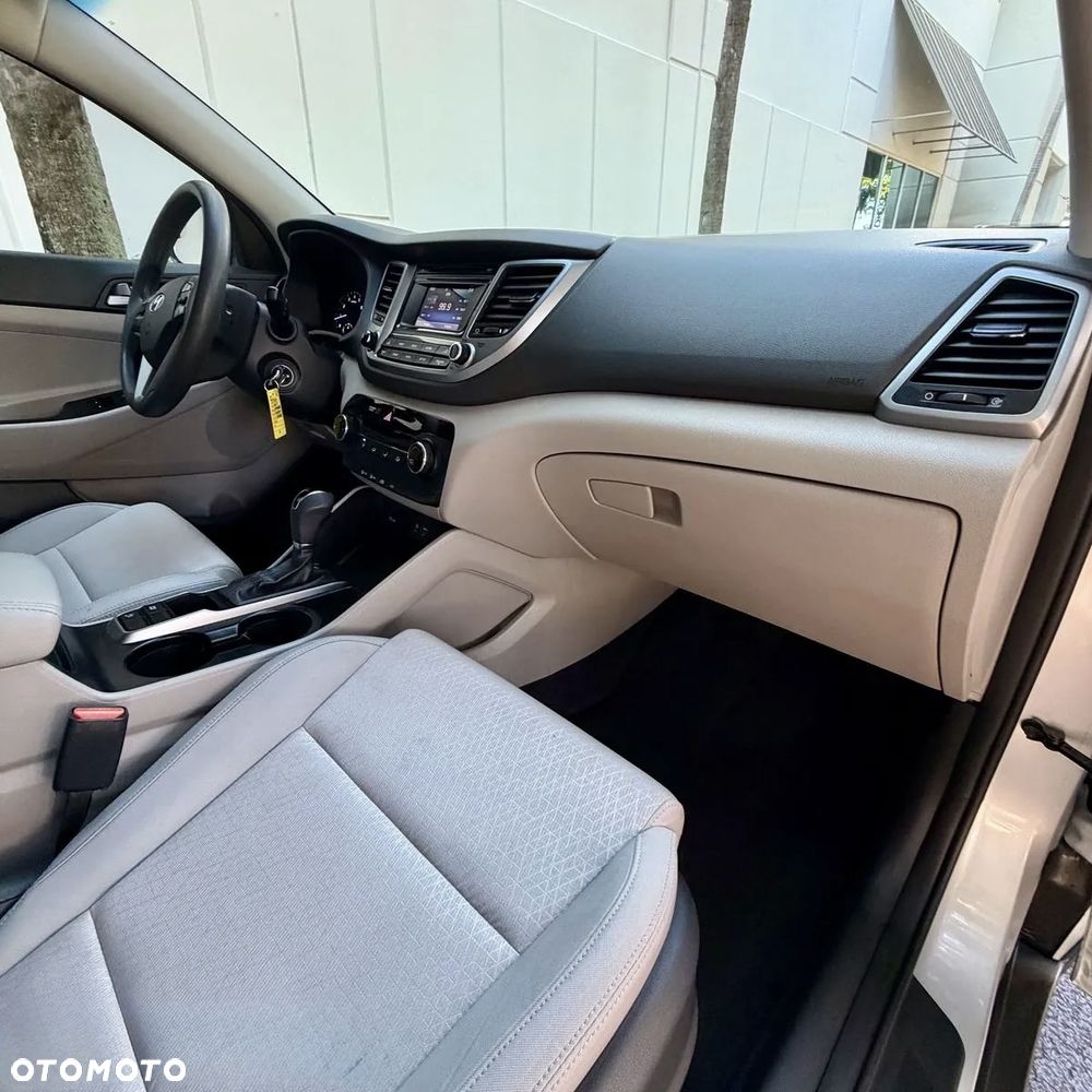 Hyundai Tucson - 14